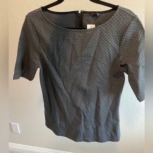 NWT Ann Taylor body con top, gray with black polka dots Size M